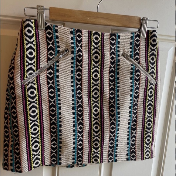 H&M Tribal Woven Aztec Tapestry Bohemian Mini Skirt - Picture 5 of 6